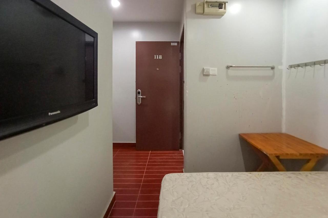 Oyo 90248 Kapitan Inn บินตูลู ภายนอก รูปภาพ